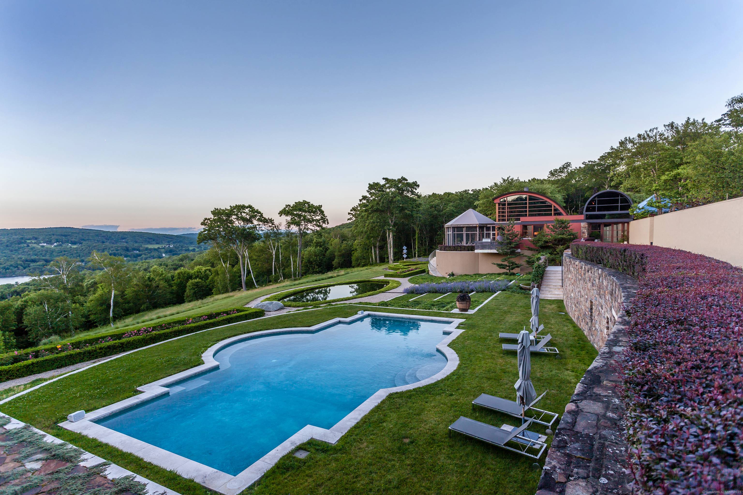 Stunning Modernist Villa with Panoramic Views.