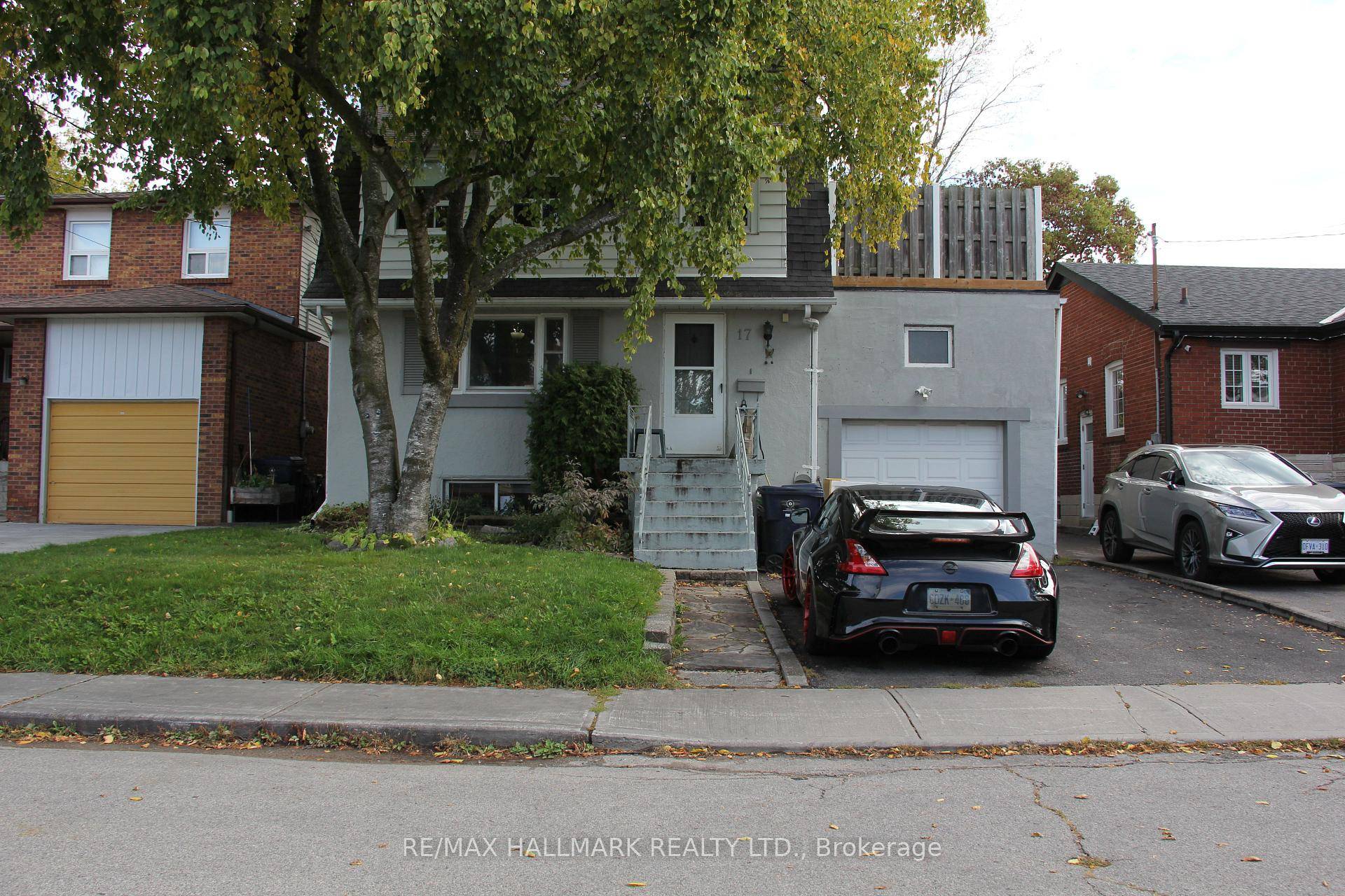 Welcome to this cozy clean and private 1 bedroom lower level apartment with 1 Parking spot in the driveway.