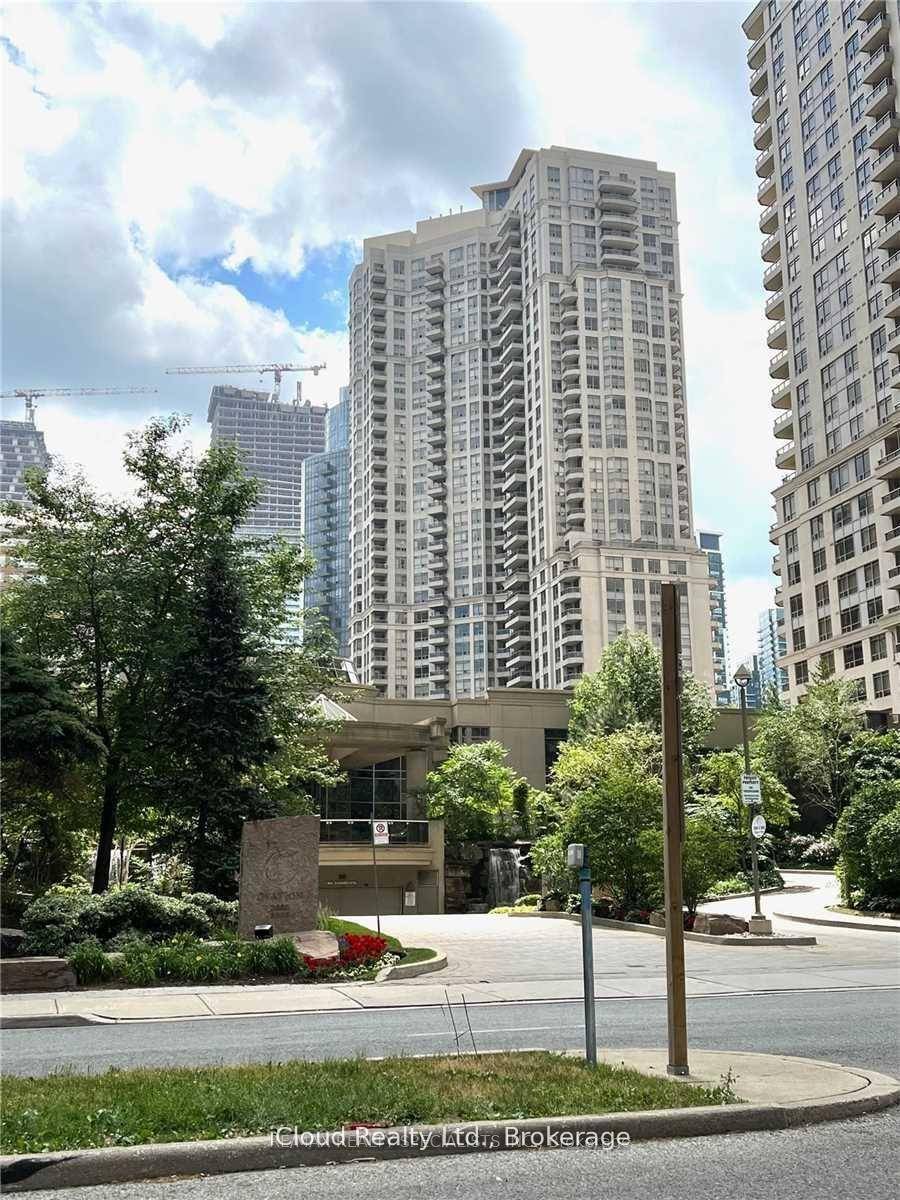 Welcome to a very spacious and bright 1 bedroom condo, large walkout private terrace.