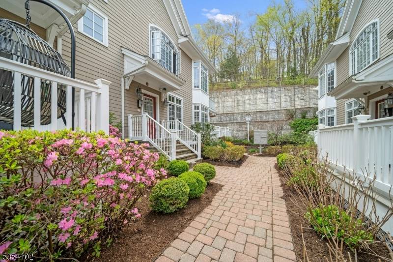 Chestnut Street Morristown Town New Jersey Single-Family