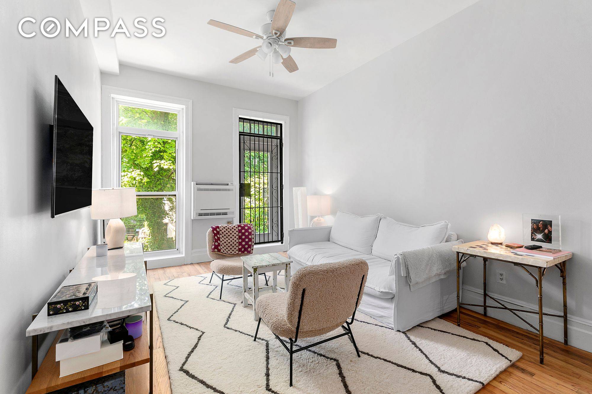 Email inquiries only. First showings at Sunday's open house 2 4p.