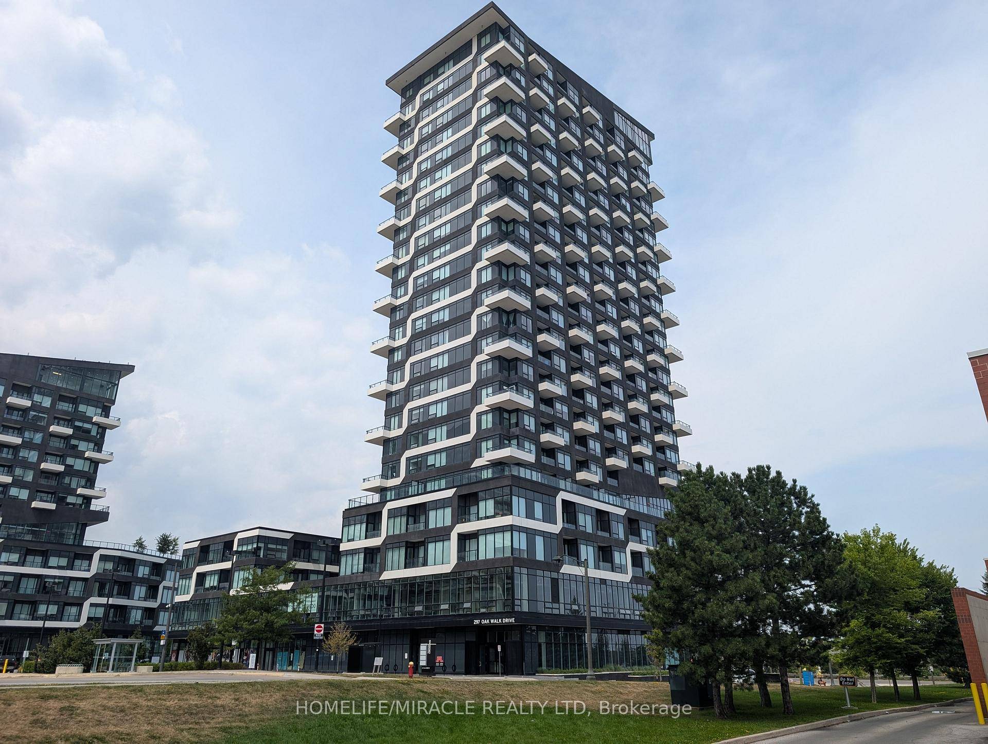 Experience Unmatched Luxury in One of Ontario's Top School Districts !