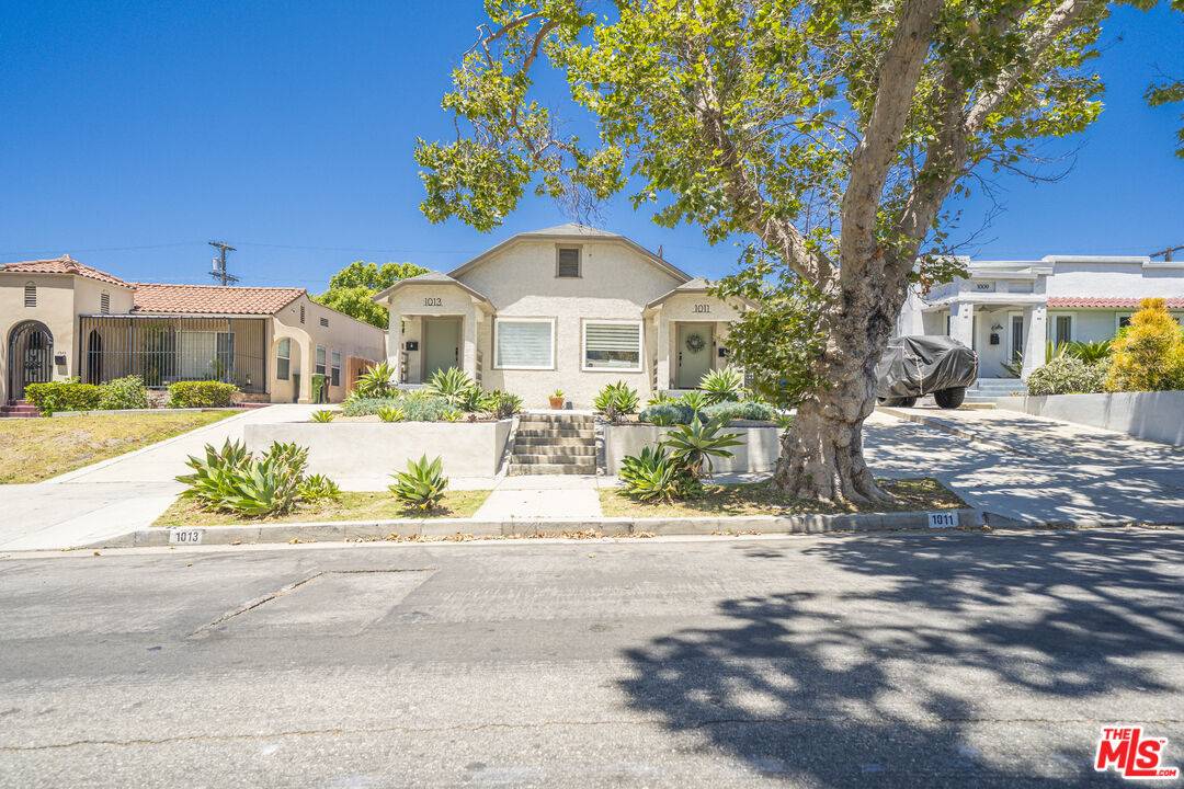 1011  S Plymouth Blvd 4BR La