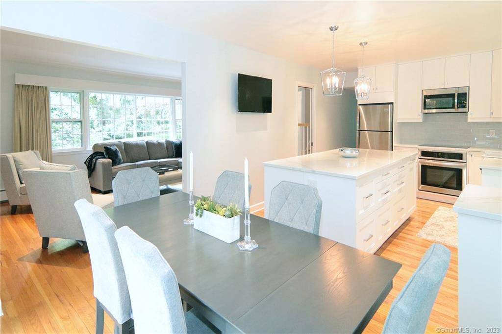 Beautifully updated FURNISHED colonial in Greenfield Hill.