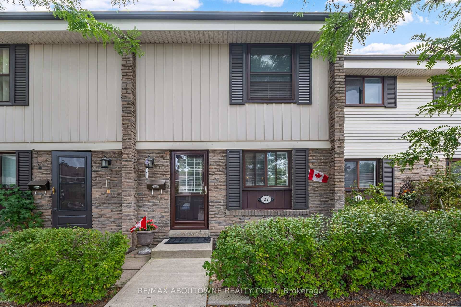 Step into sophistication with this fully updated 2 storey townhouse, perfectly situated in one of Mississaugas most sought after family friendly Meadowvale communities.
