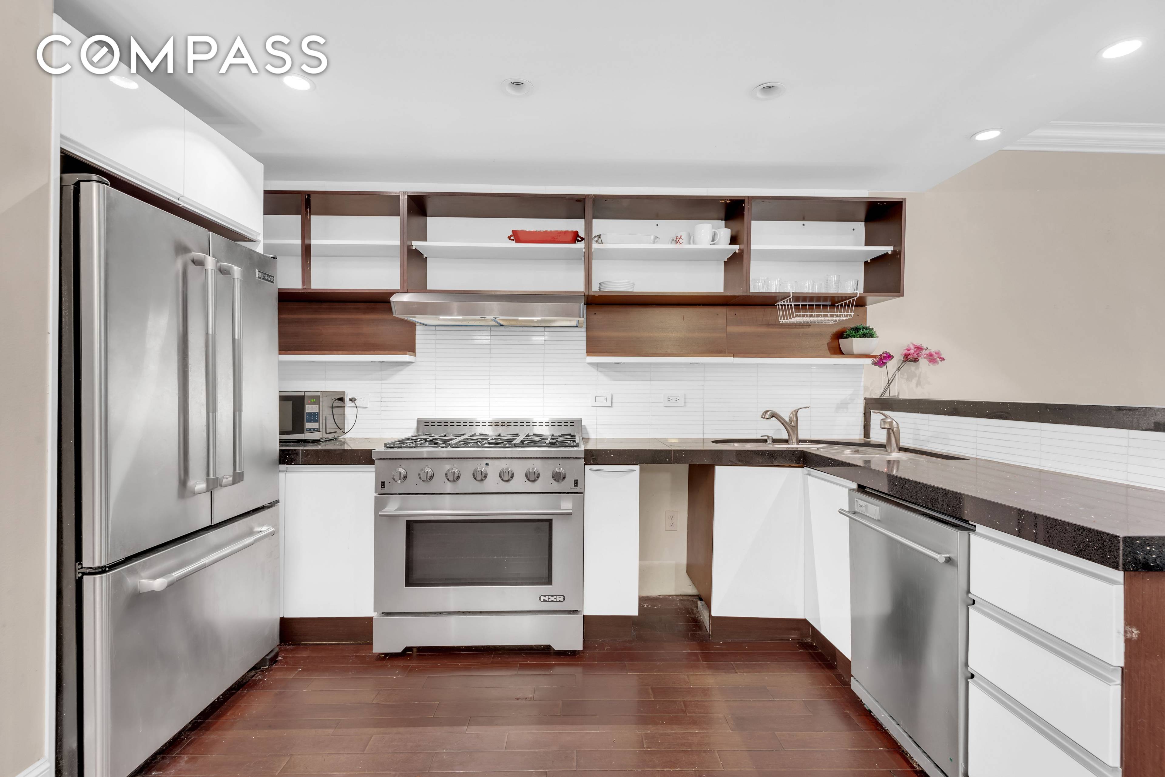 Welcome to 216 East 32nd Street, a distinguished multi family townhouse that epitomizes urban sophistication in Manhattan s coveted Kips Bay neighborhood.