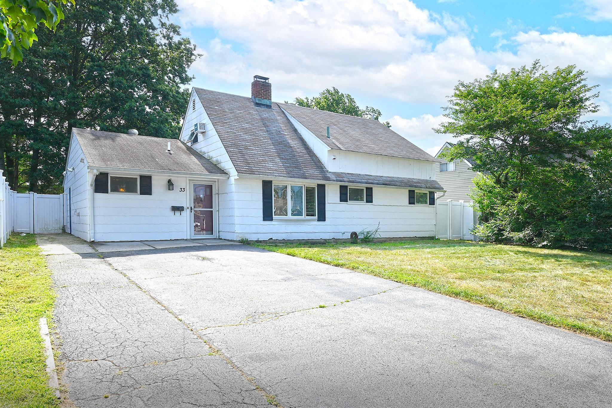 Move right into this expanded 5 bed, 3 bath ranch with 1, 612 square feet in the Island Trees section of Levittown !
