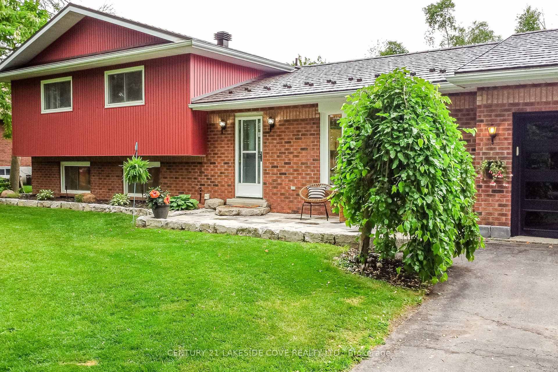 Welcome to this Beautifully Finished Home Offering 4 Bedrooms and 3 Bathrooms That is Just over 2000 sq ft.