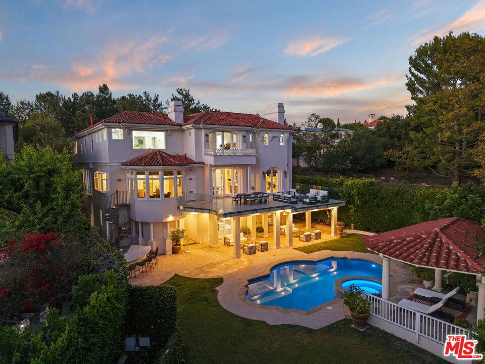 11730   Stonehenge Ln 7BR Brentwood La