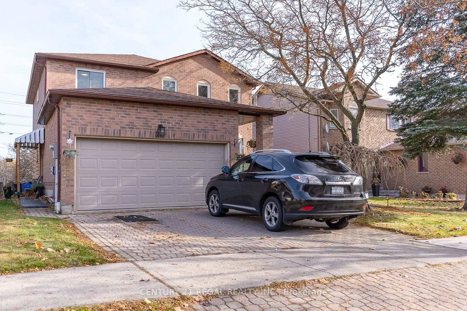 4 bedroom detached house.