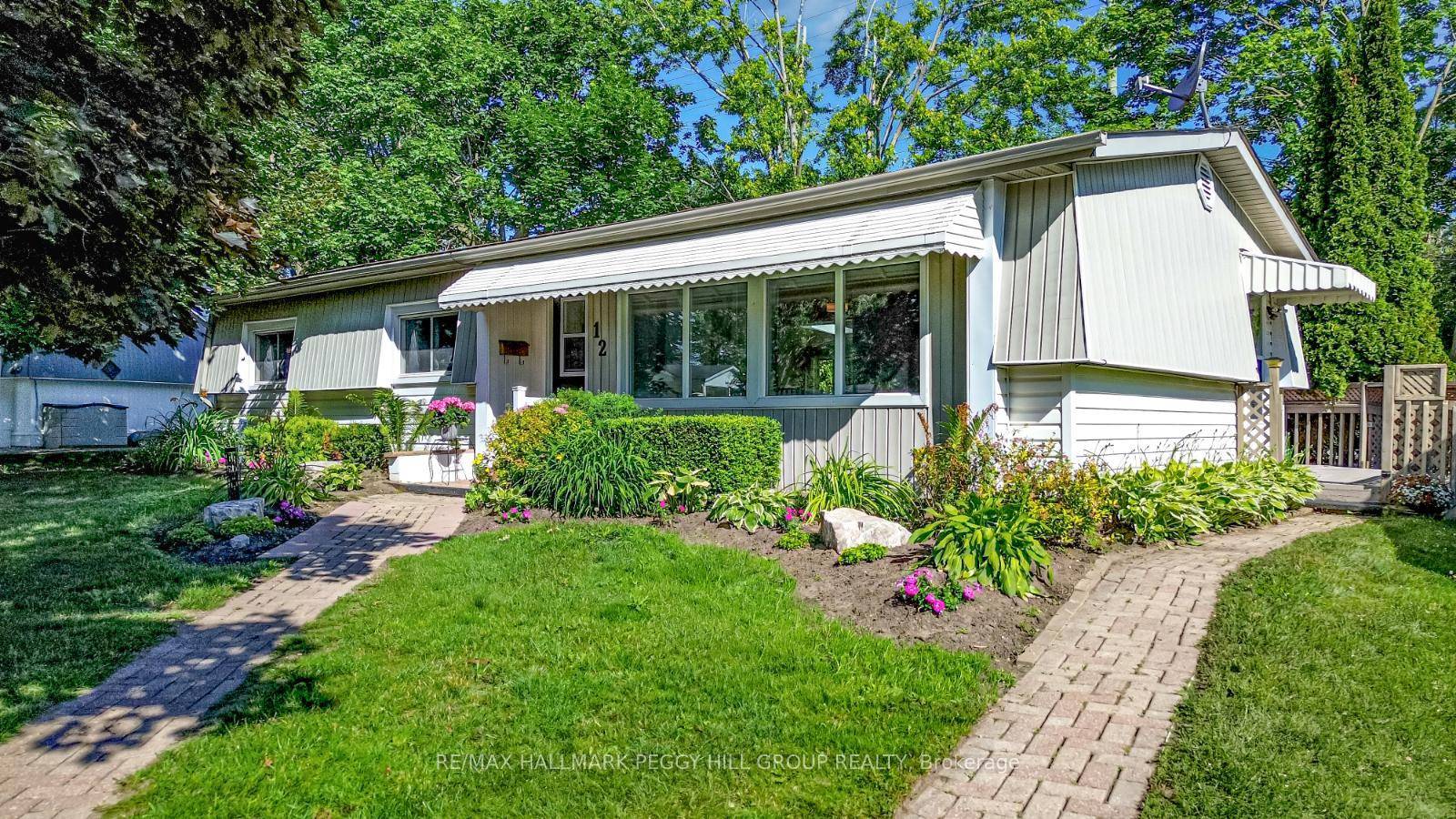 EXCEPTIONAL AMENITIES amp ; EFFORTLESS ONE LEVEL LIVING IN INNISFIL'S PREMIER 55 NEIGHBOURHOOD WELCOME TO SANDY COVE ACRES !