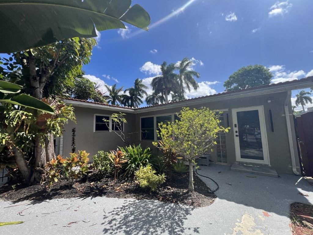 Welcome to this beautifully maintained 3 bedroom, 2 bath single family home located in the highly desirable Hollywood Lakes neighborhood.