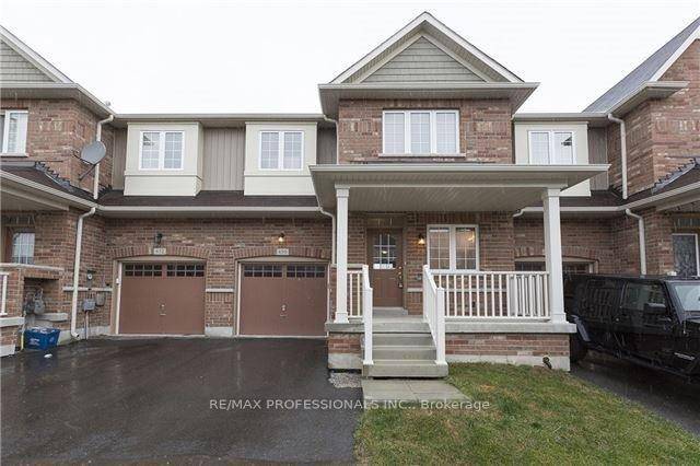 Beautiful, Sun Filled, Open Concept Townhouse !