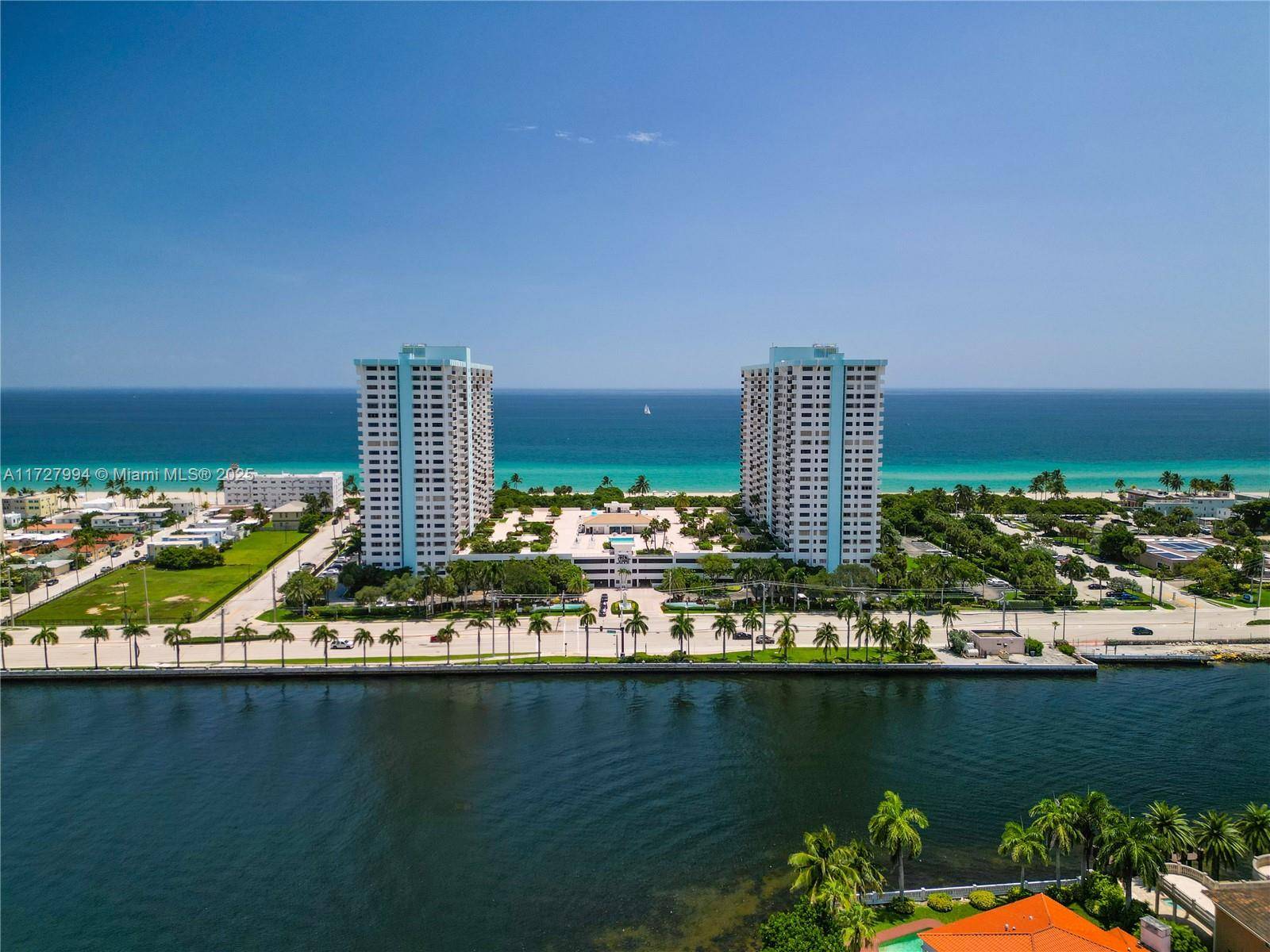 STUNNING MILLION DOLLAR PANORAMIC VIEWS OF THE OCEAN amp ; INTRACOASTAL WATERWAYS FROM THIS BEAUTIFUL 2 BEDROOM 2 BATH CORNER UNIT LOCATED ON THE 23RD FLOOR OF THE PRESTIGIOUS SUMMIT ...