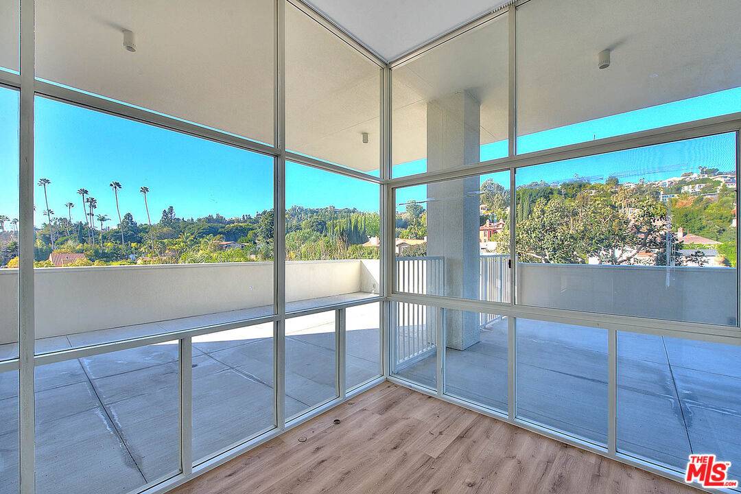 9255   Doheny Rd 1BR Sunset Strip La