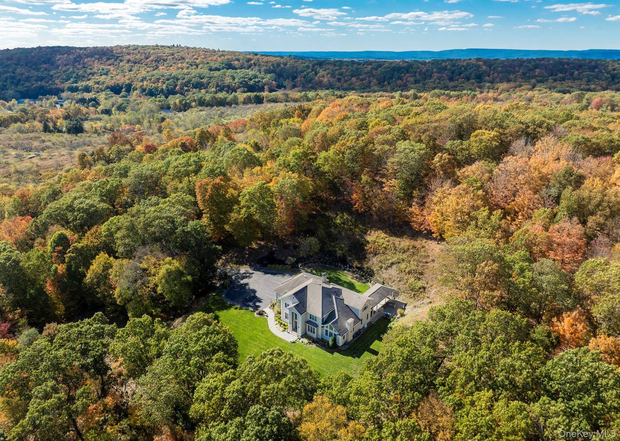 A Hudson Valley Estate of Quiet Grandeur and Stunning Views.