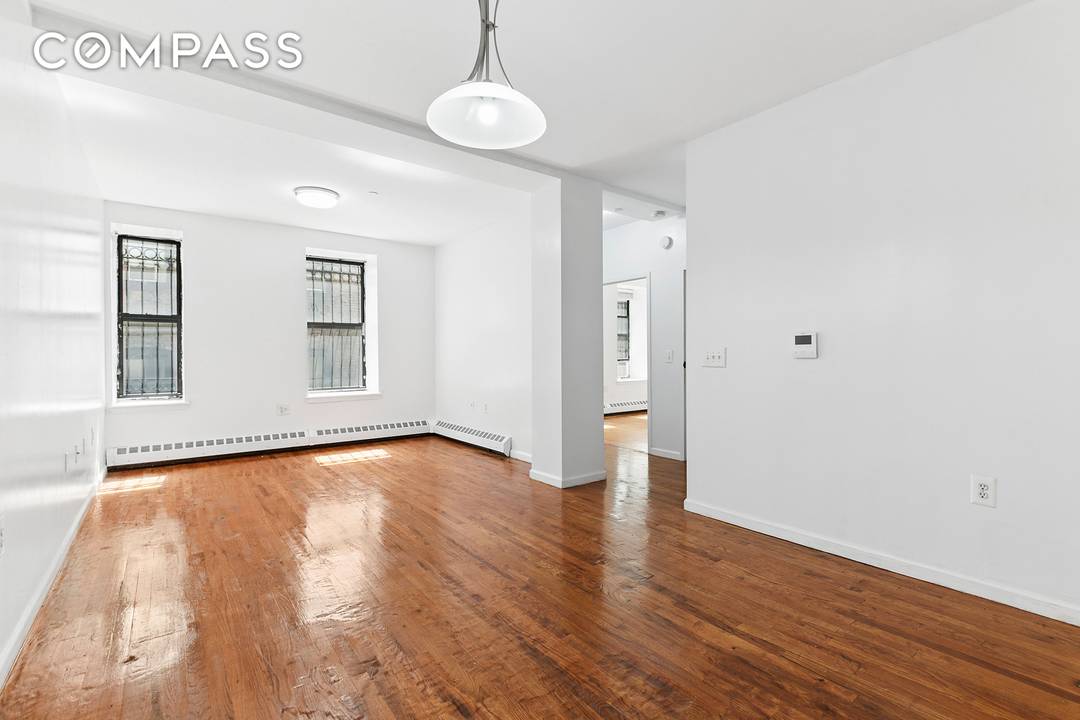 Welcome to 418 West 129th Street, a 20 unit, prewar co op located just off beautiful and quiet Convent Avenue.