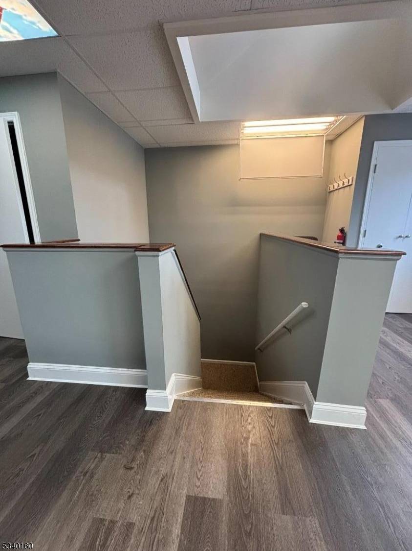 Prime Business Location !