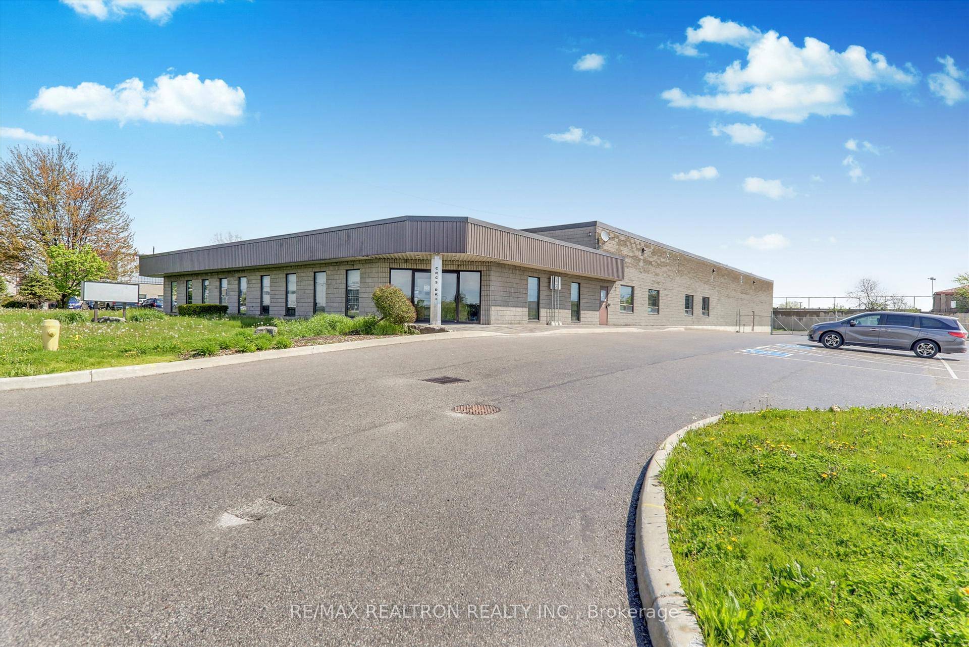 An exceptional opportunity to lease nicely finished ground floor office space on Oshawa, conveniently located near the GM plant.