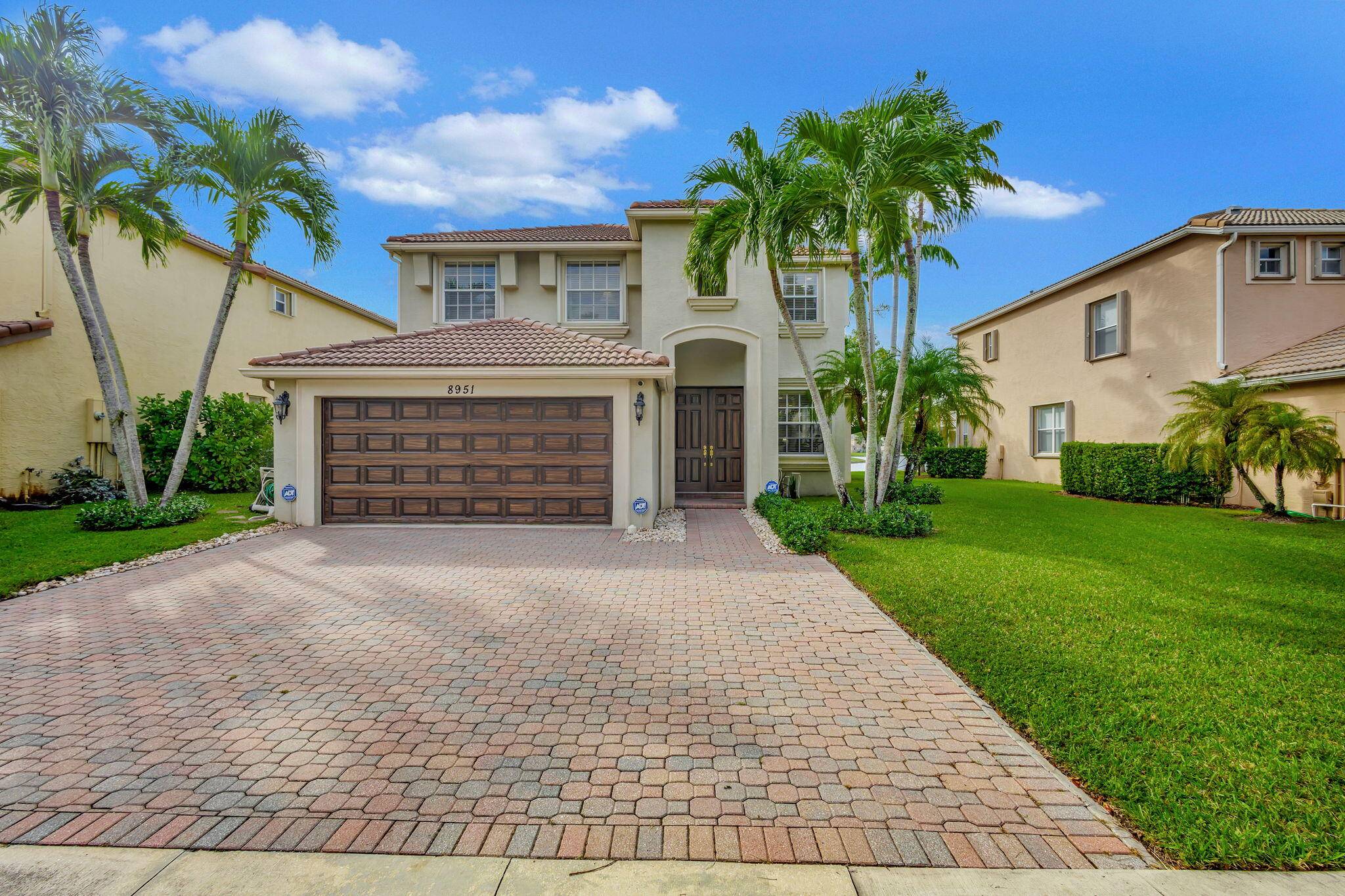 Welcome to Olympia, one of the most desirable communities in the heart of Wellington Fl.