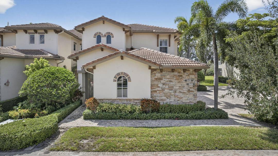 Experience refined living in this tastefully designed spacious corner unit condo with 3 bedrooms, all bathrooms en suite, plus a half bath.