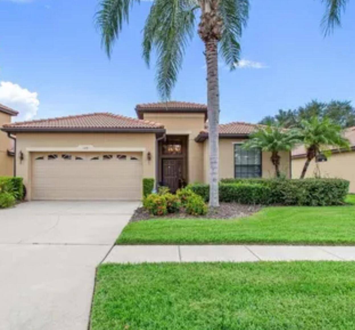 Beautifully maintained 2 3 den 2 car garage home priced 30k under market value !