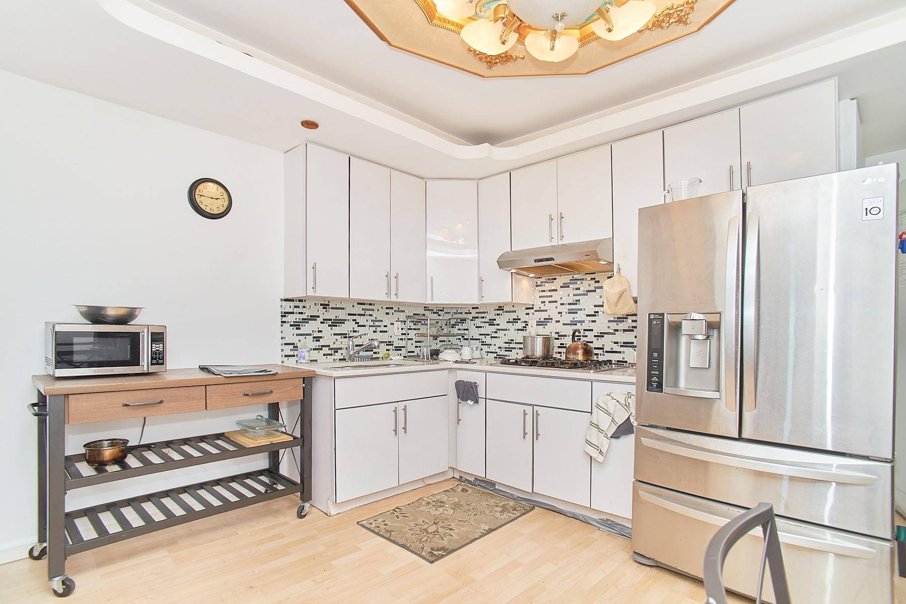 Welcome to 148 Madison St 8H in the Lower East Side !