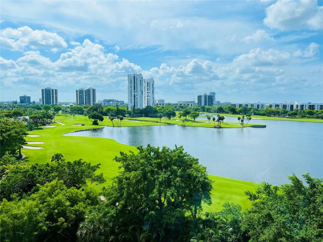Spectacular 3 3 unit with amazing views to the golf course and lagoon, fully and tastefully furnished.