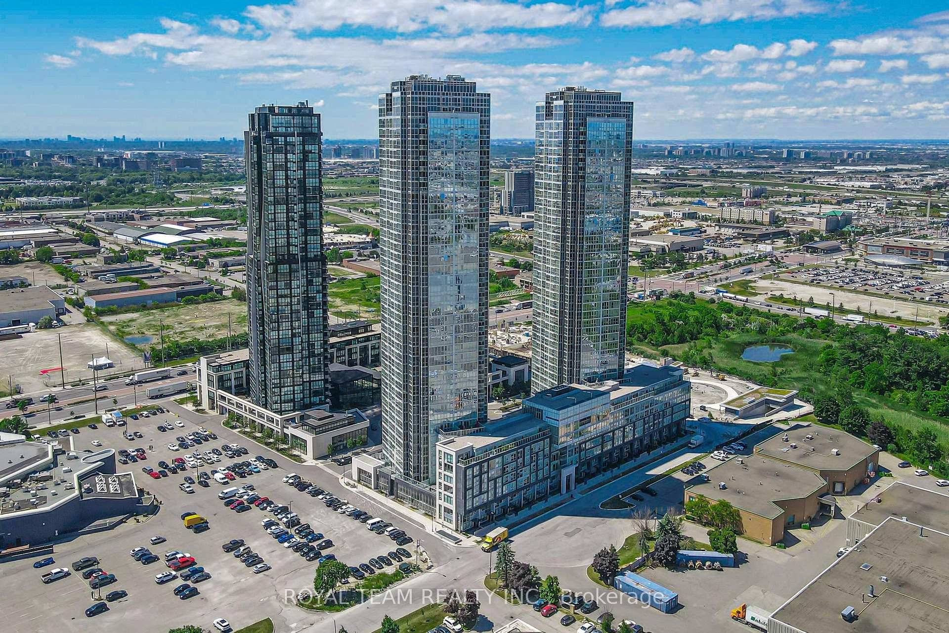 Excellent Location ! Sun Filled High Floor 1 Bedroom Den 2 Bathroom Condo in Coveted Expo City !