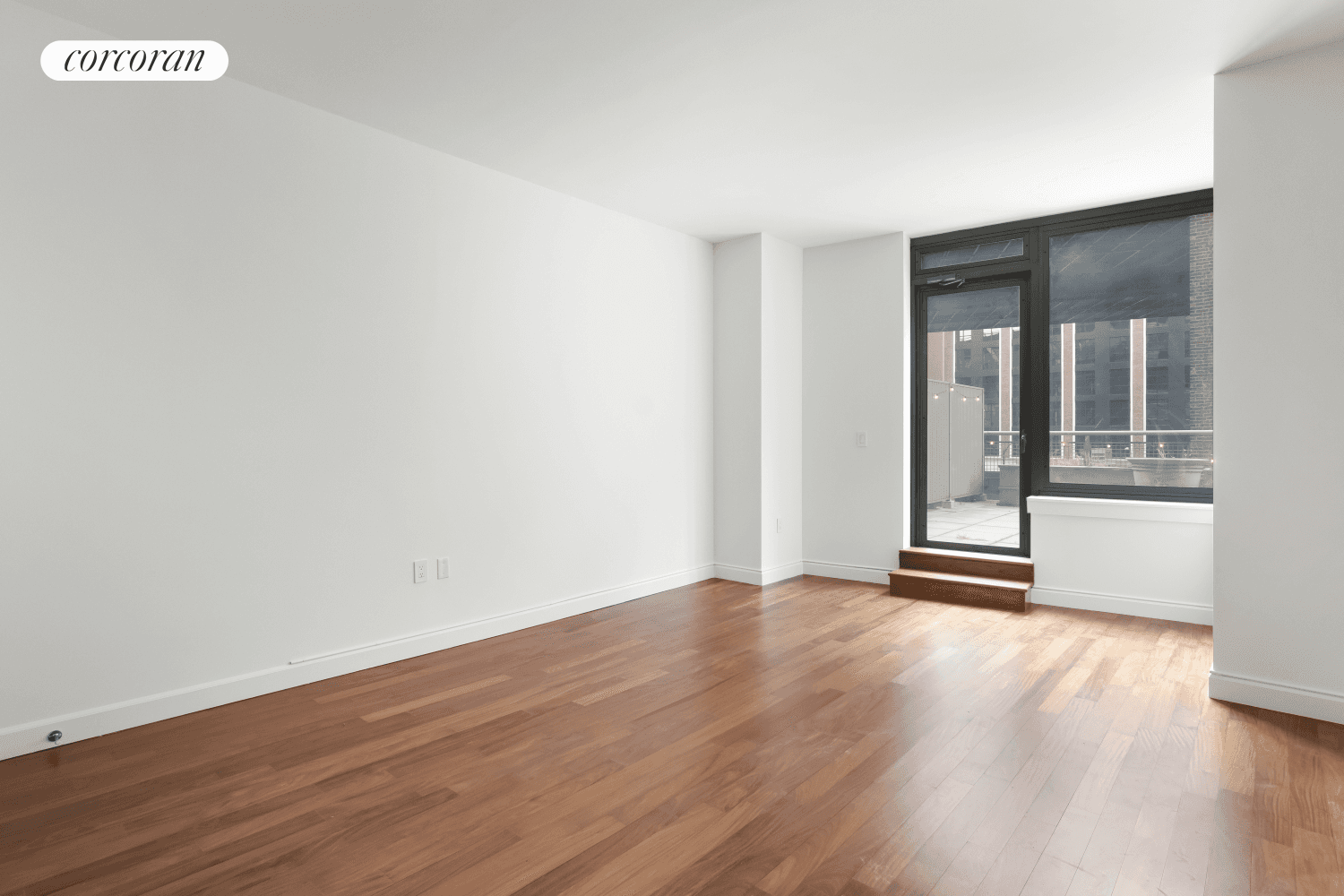 HUGE PRIVATE TERRACE Welcome to Apartment 4L at 100 Jay Street, a stunning 1 bedroom, 1 bathroom residence with a sprawling private terrace, offering the ultimate in DUMBO living.