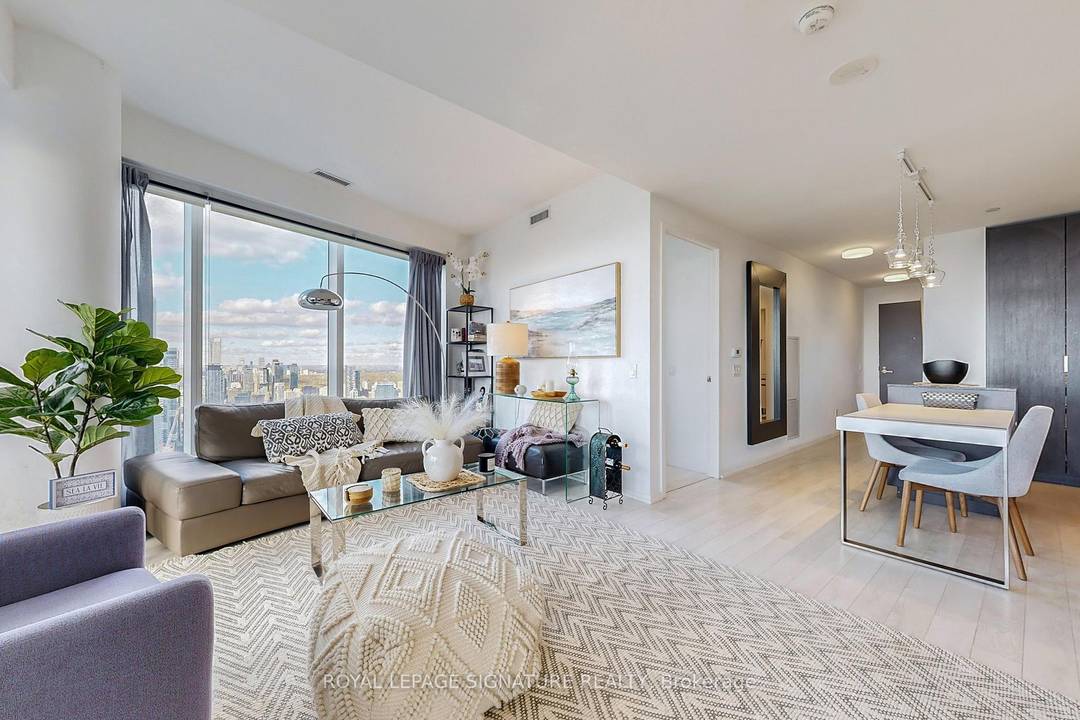 A luxurious, oversized 2 bedroom furnished corner suite approx.