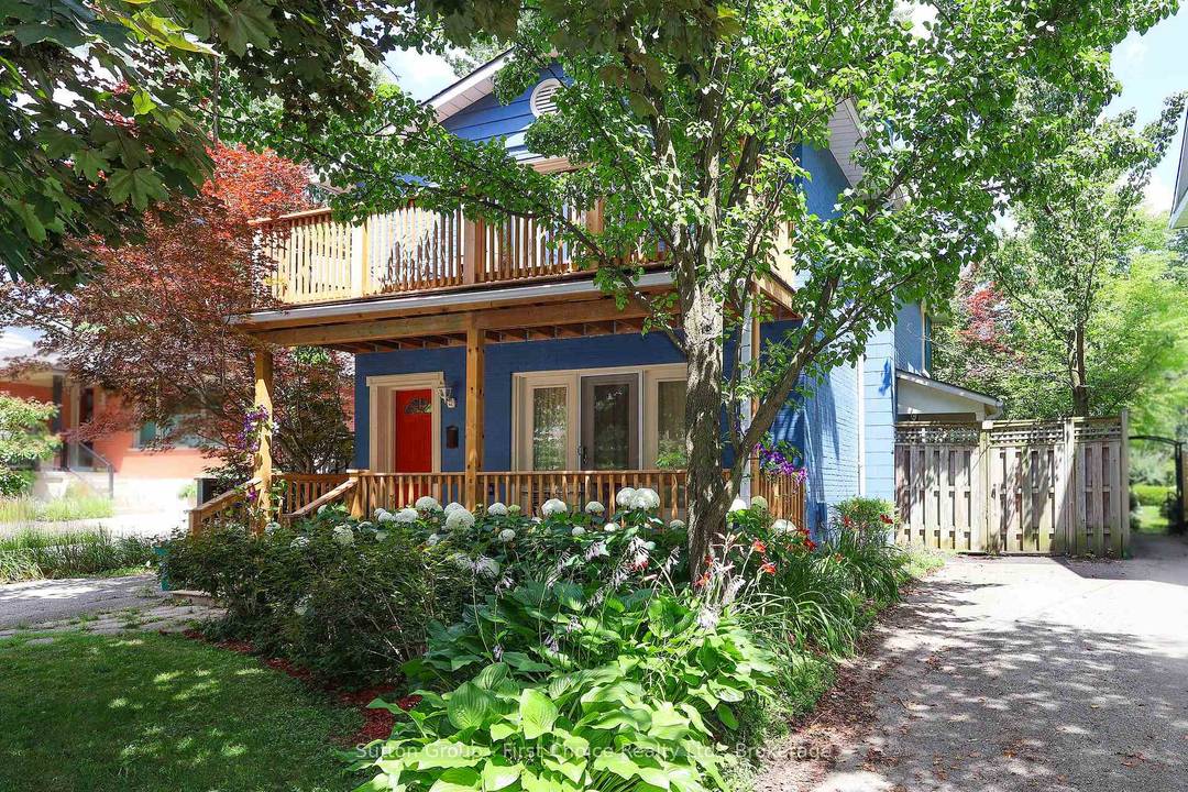 Live or invest in the cultural heart of Stratford !