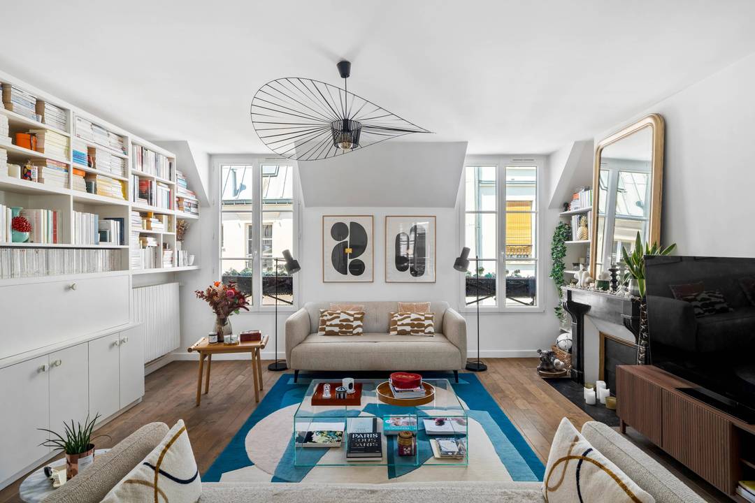 Elegant Renovated 2/3 Bedroom Apartment Steps from Luxembourg Gardens