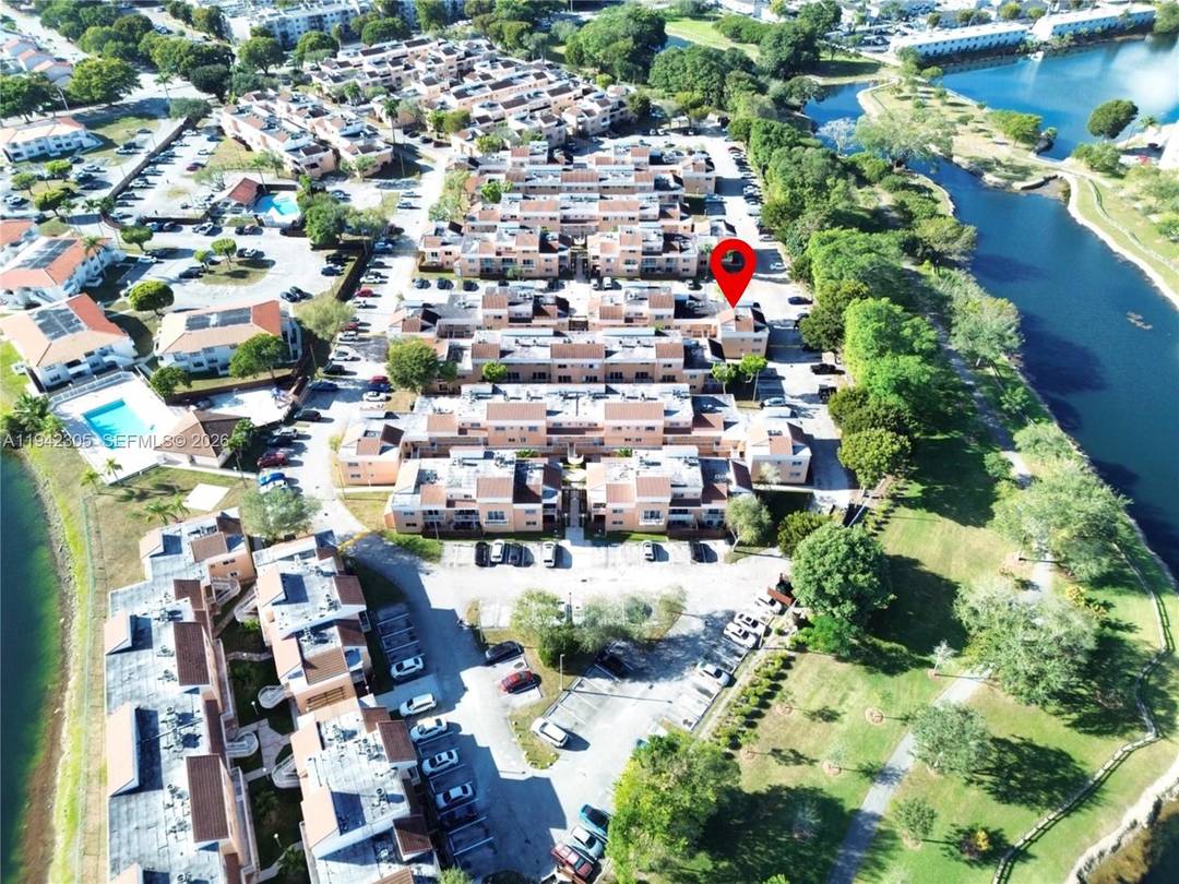 SPACIOUS AND COZY corner unit featuring 3 bed and 2 bath in the desirable Seasons Villas Community, centrally located in Kendall.