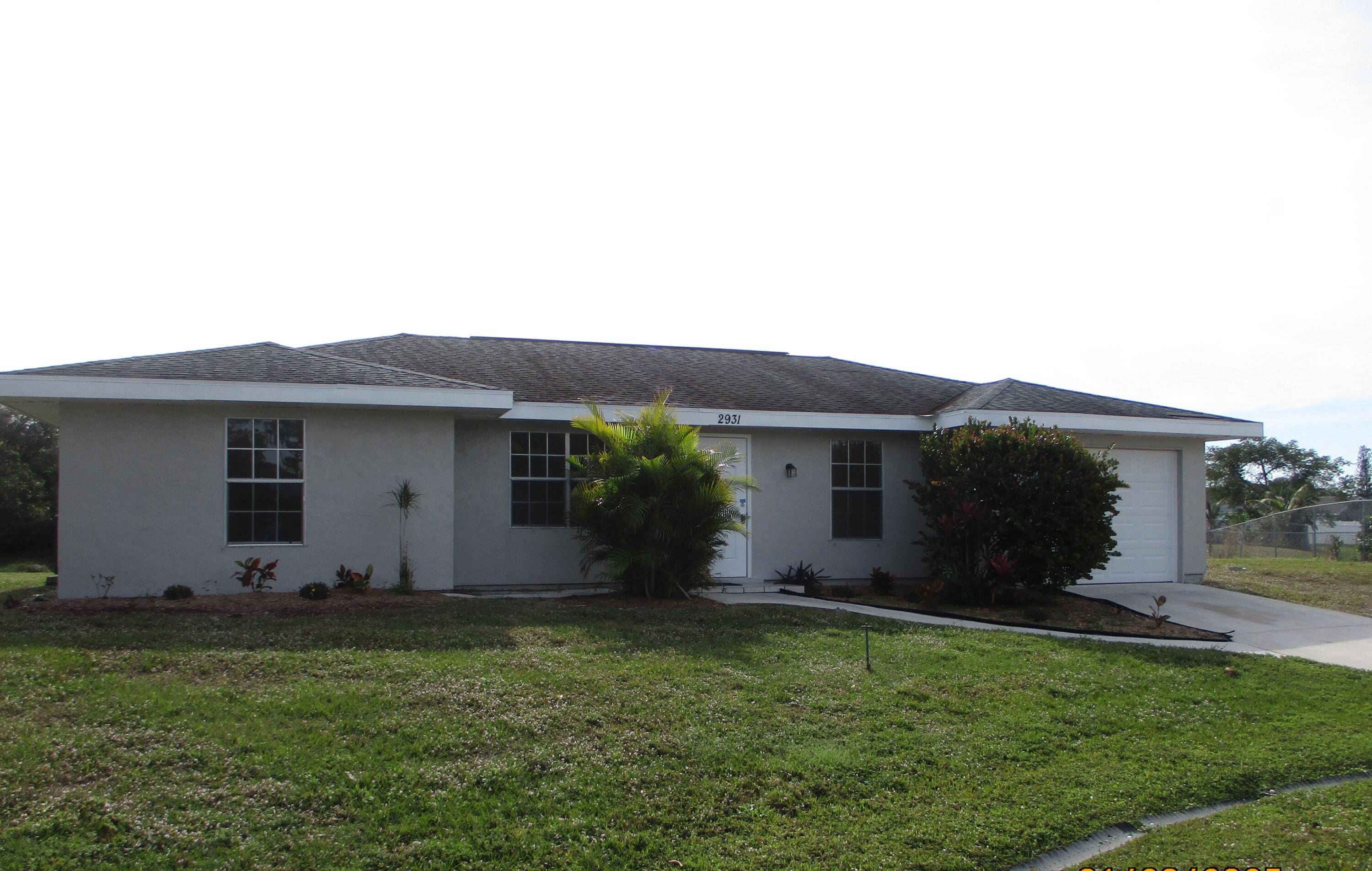 Three Bedroom 2 bath home on a cul de sac with huge lot with nice privacy.