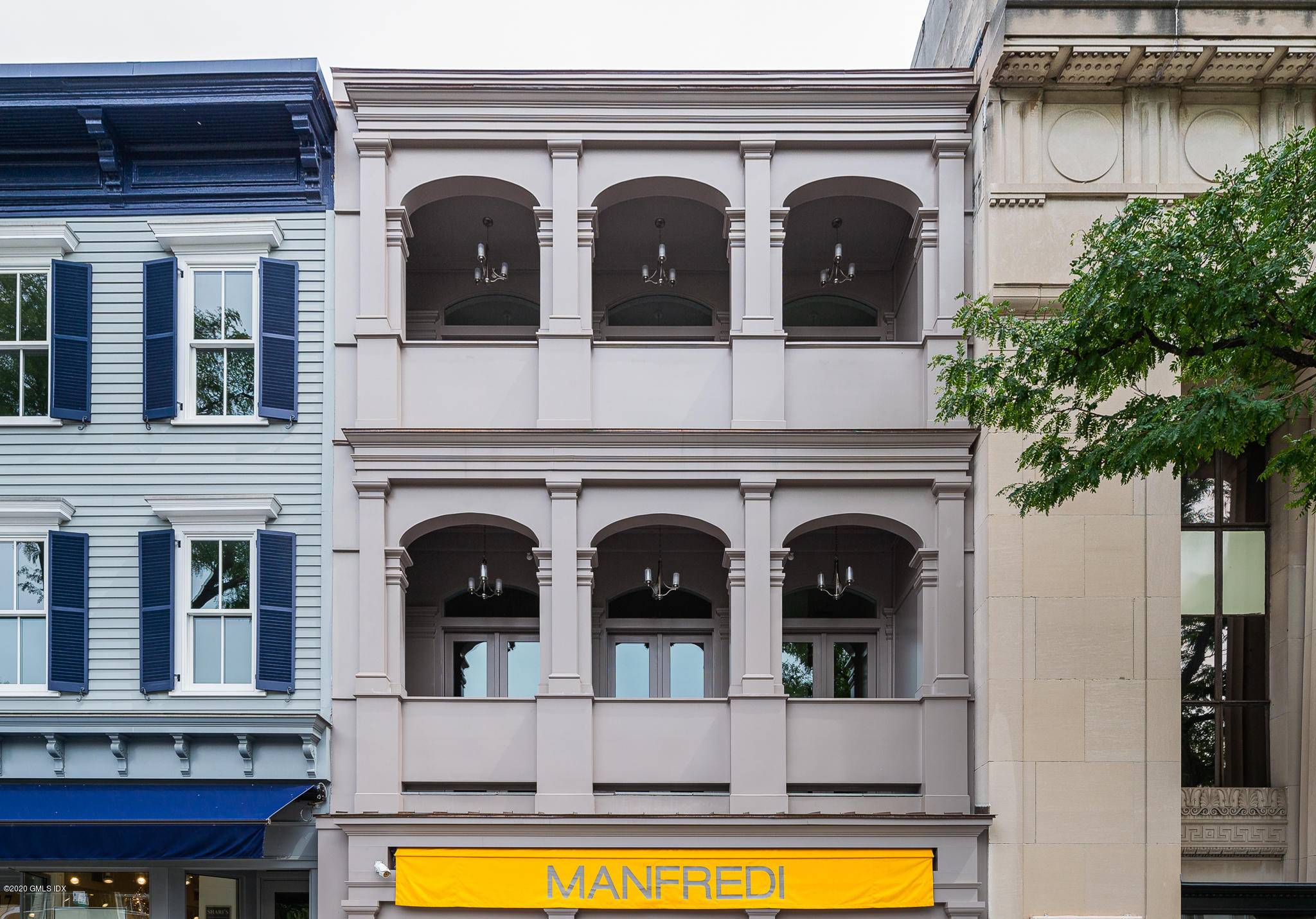Tribeca meets Greenwich Avenue !