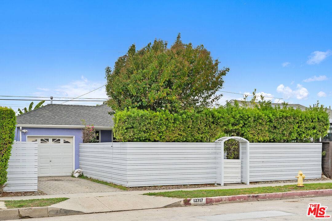 12717   Culver Blvd 3BR Marina Del Rey La