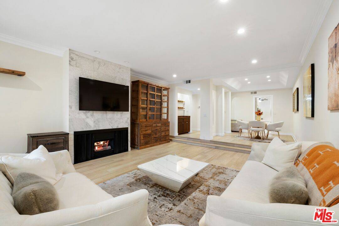 8455   Fountain Ave 2BR Sunset Strip La