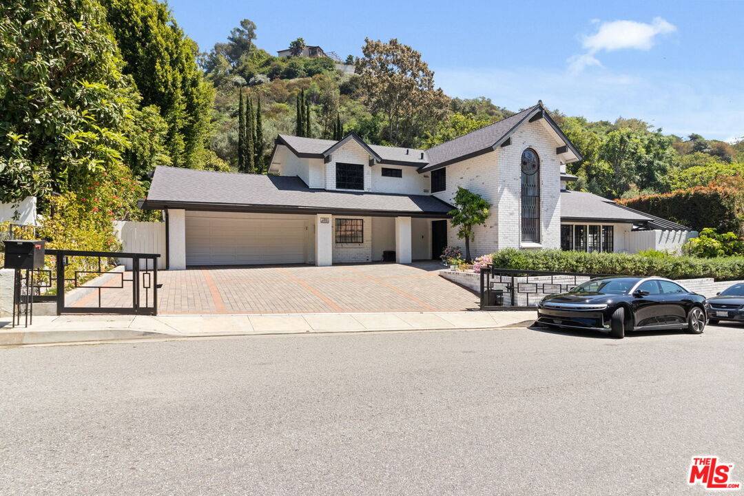 1060   Chantilly Rd 5BR Bel Air La