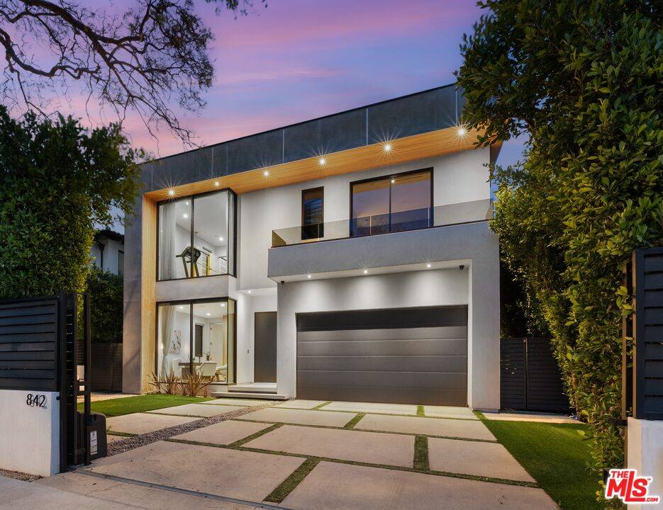 842  N Orange Grove Ave 5BR Hollywood Hills East La