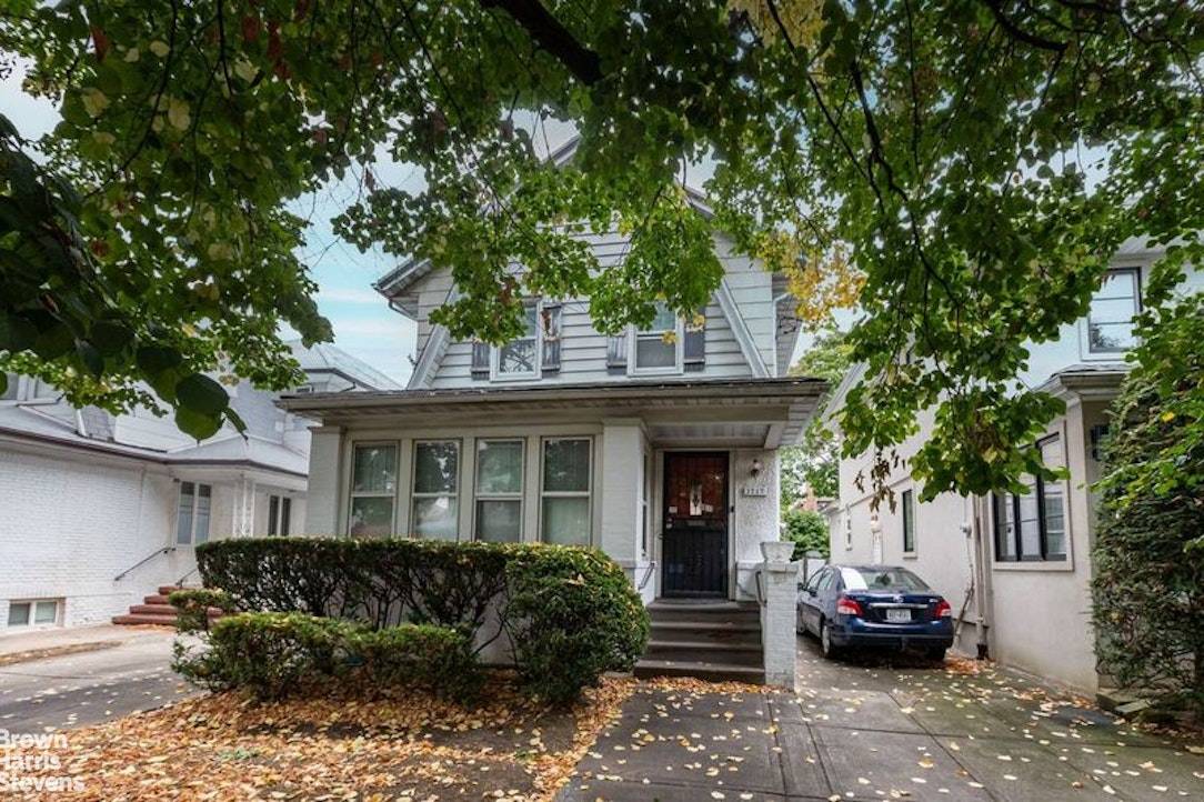 This detached single family home is located on a spacious 30 x 100 lot in the prime Madison neighborhood, which is abundant with beautiful tree lined streets.