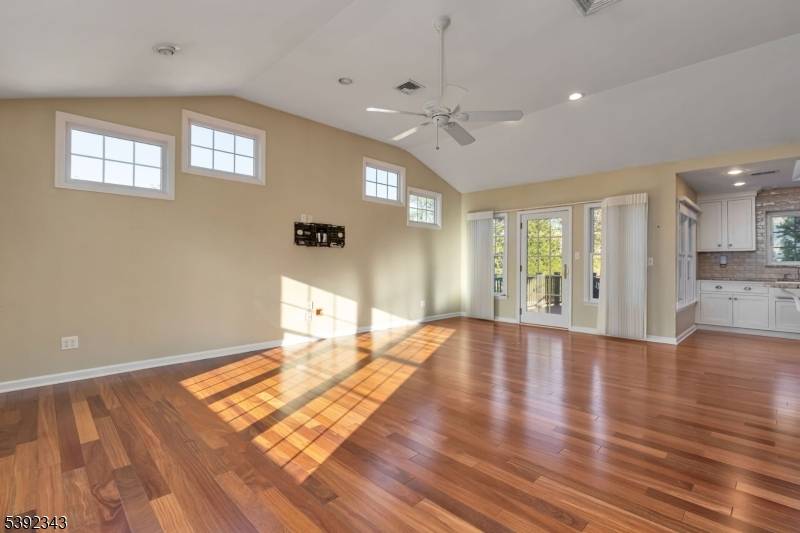 This beautifully upgraded expanded bi level offers a spacious layout, modern comforts, and refined finishes throughout.