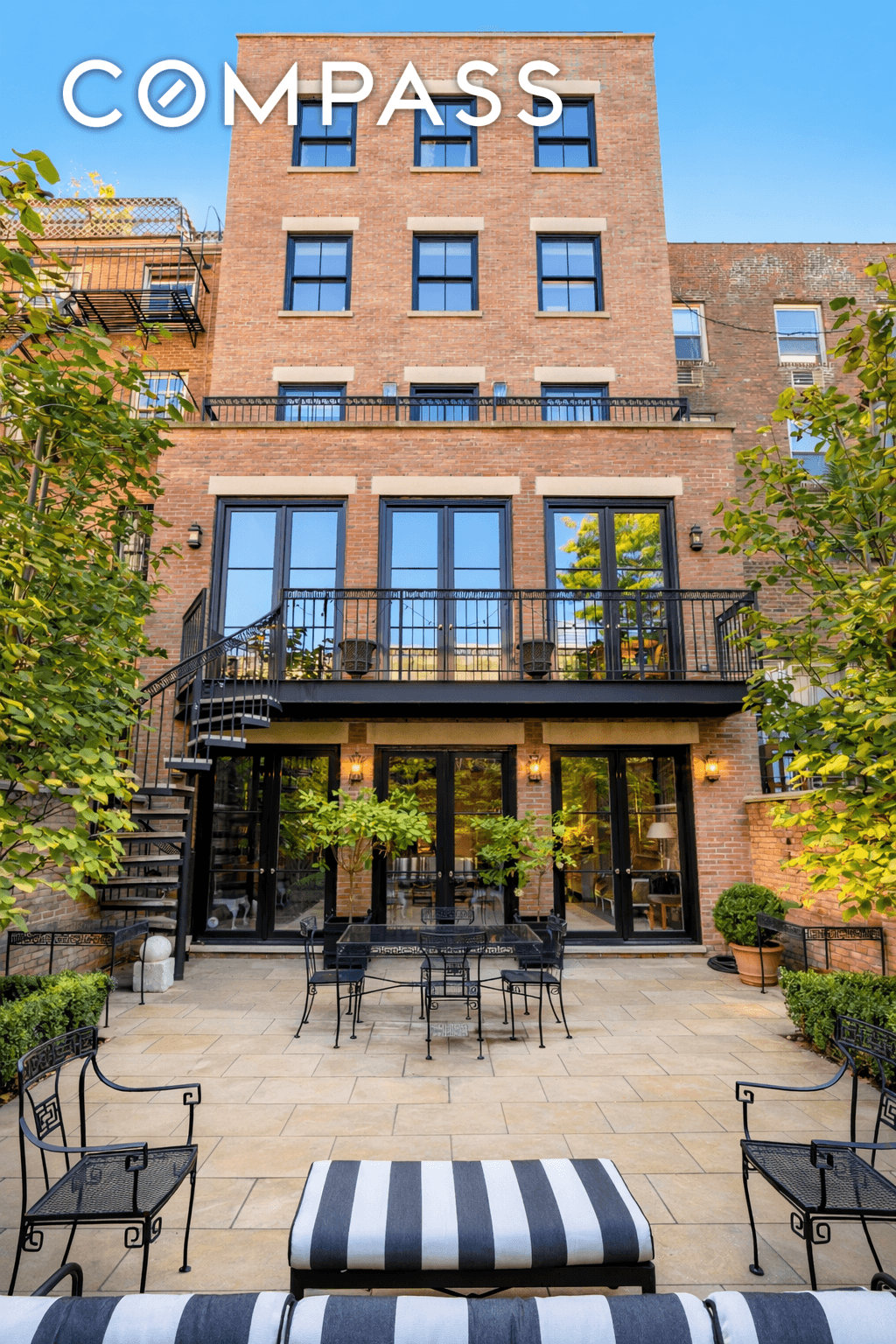 A Fully Rebuilt 25 Foot Wide, 5 Story West Chelsea Townhouse The Van Ness House On a prime, tree lined West Chelsea block moments from the neighborhood s world renowned ...