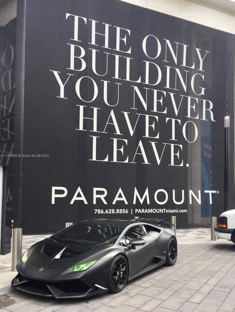2019 Building, residential tower Paramount Miami Worldcenter 3 BR, 4 BA plus Den plus lock out studio with one bath and small kitchenette, 10ft ceiling 2165 sq.
