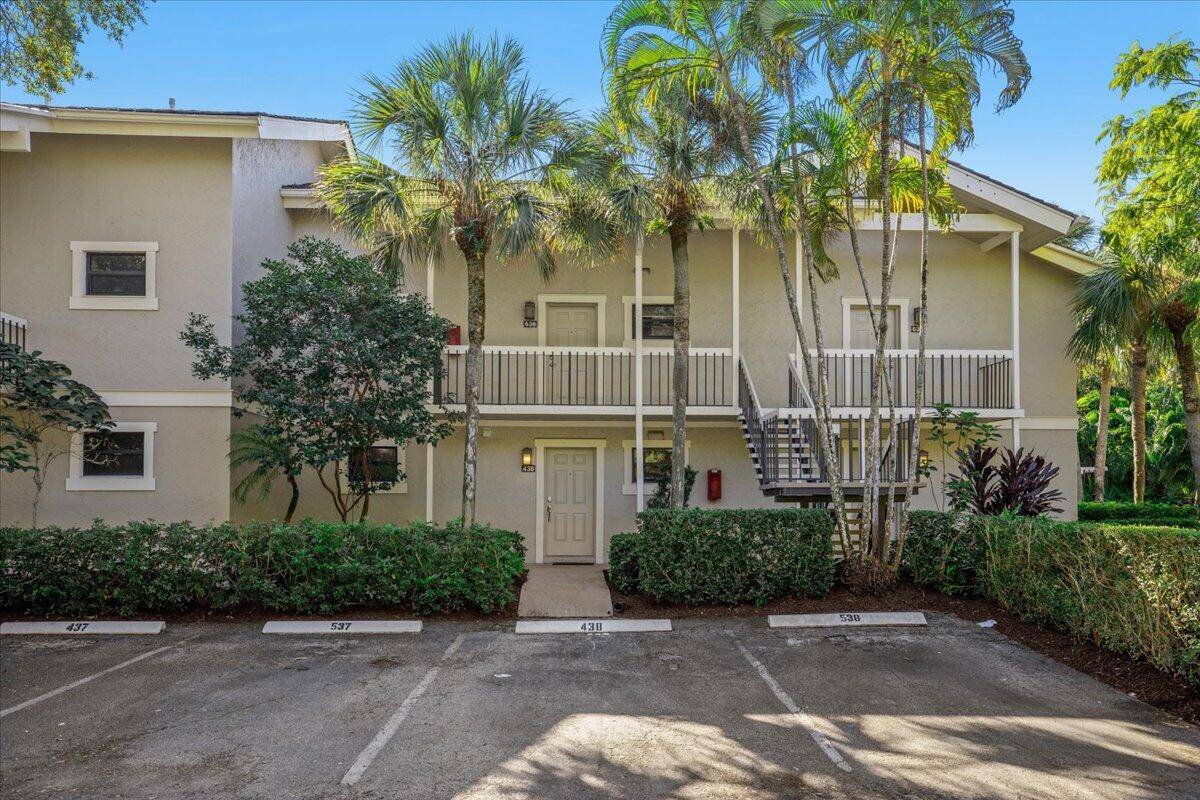 Beautifully updated and turnkey 1st floor unit 438 and 439 in the Golf Villas of Palm Beach Polo Golf and Country Club.