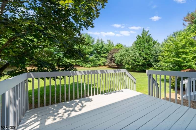 Surrounded by neighboring homes that regularly sell between 1, 000, 000 1, 400, 000, this impeccably maintained home offers a rare opportunity to enter the prestigious Country Classics neighborhood at ...