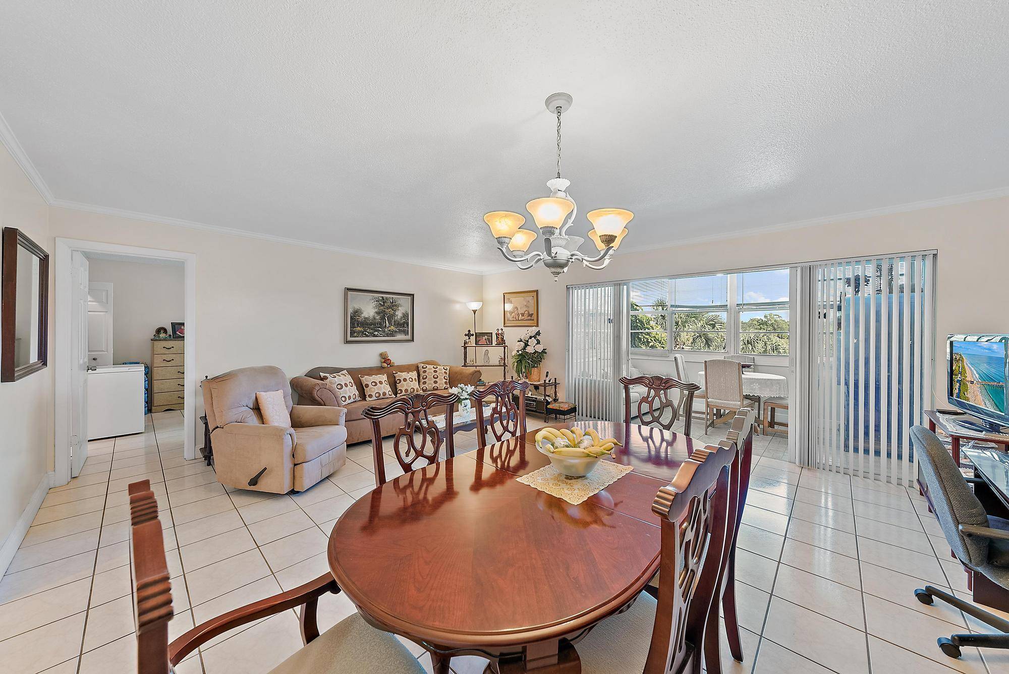 Step into comfort and convenience with this beautifully furnished 1 bedroom, 1.