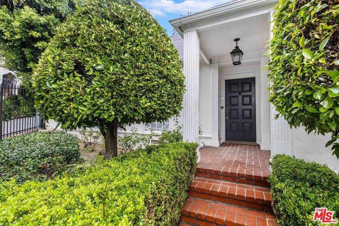 1907 N Curson Ave 3BR Hollywood Hills East La