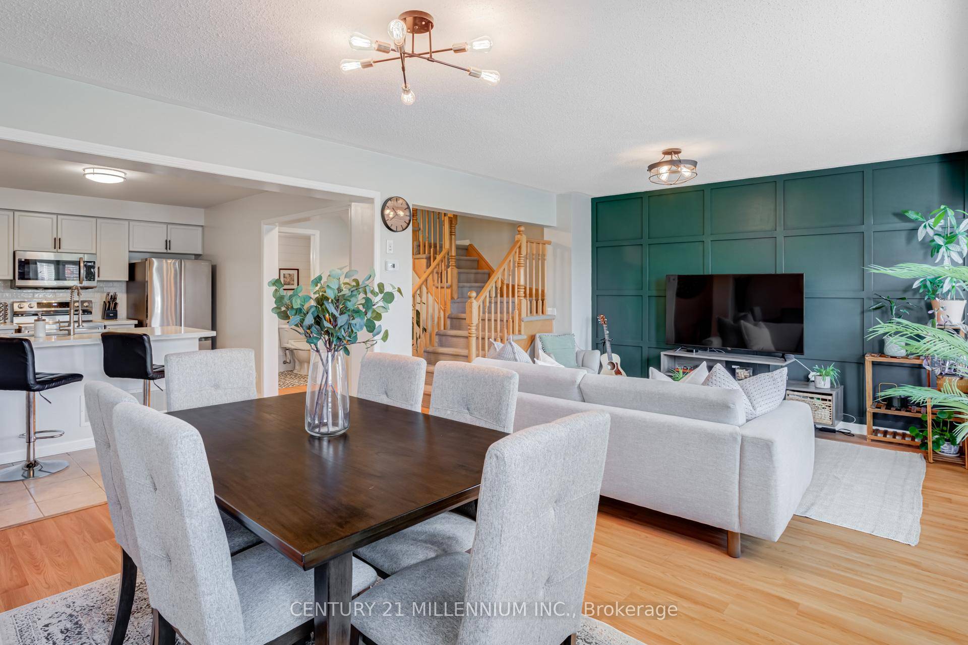 Freehold 3 story town home with all the extras !