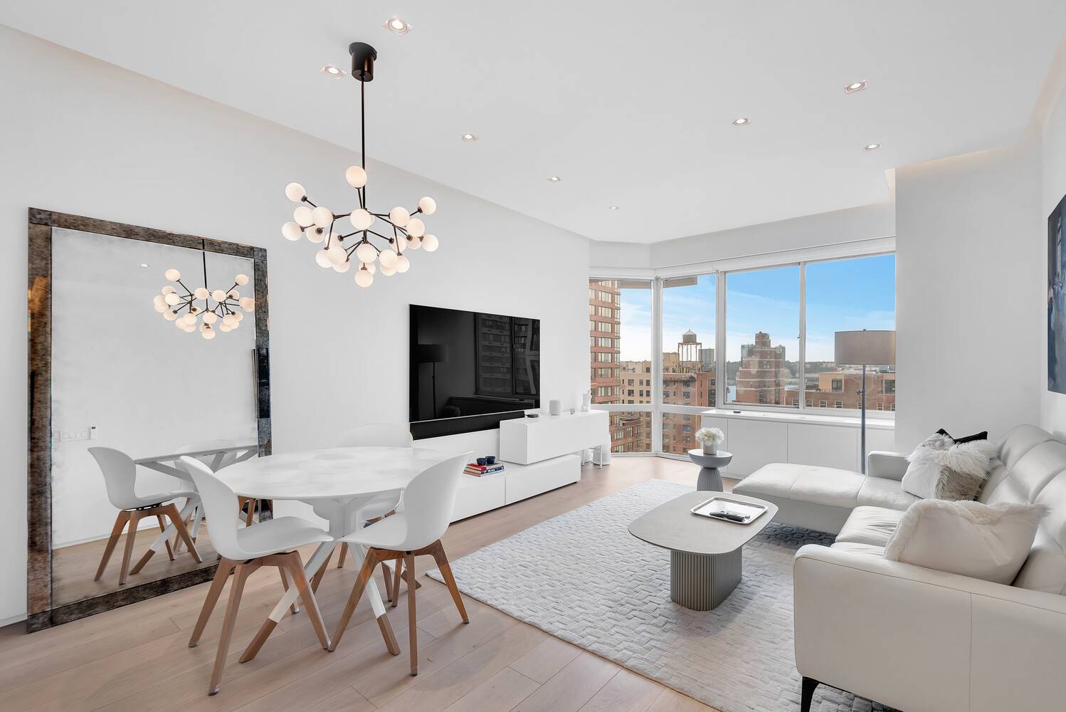 I JUST ADORE A PENTHOUSE VIEW The commanding south and west views over the Upper West Side are merely the beginning of this turn key, newly renovated 2 bed, 2 ...